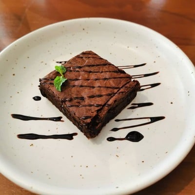 TAN CAFE TAN Hostel x Cafe