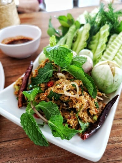 ส้มตำหมื่นล้าน (Somtam Muen Lan Restaurant) ส้มตำหมื่นล้าน (Somtam Muen Lan Restaurant)