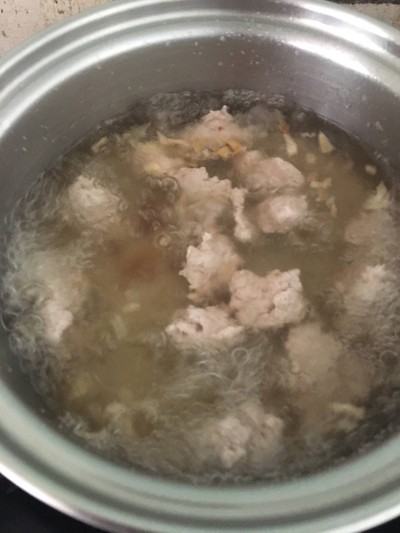 วิธีทำ เส้นเล็กน้ำหมูสับ Low Iodine