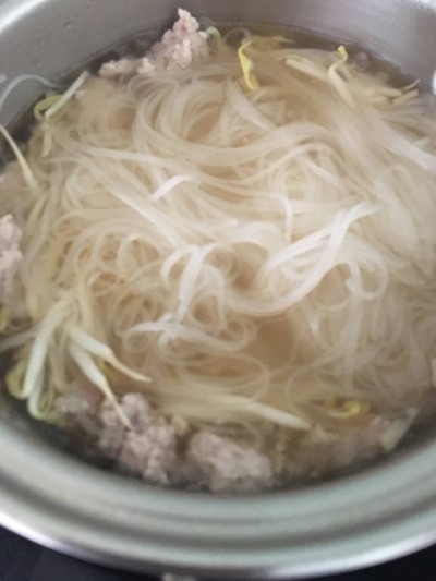 วิธีทำ เส้นเล็กน้ำหมูสับ Low Iodine