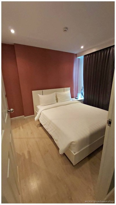 ห้องนอน (มีแค่เตียงใหญ่ ไม่มีเตียงคู่)