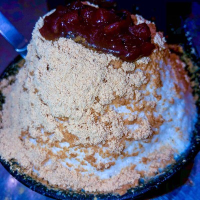 Red beans on shaved ice