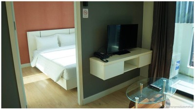 ห้องนั่งเล่น (ที่ไม่มีแอร์)