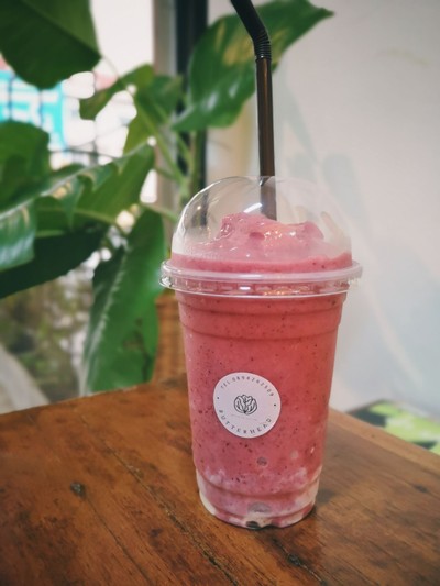 Mixed berry smoothie 