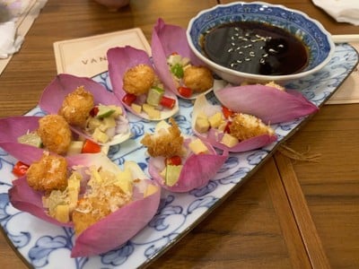 เมี่ยงคำบัวหลวงกุ้งสด