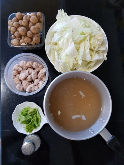 วิธีทำ ต้มจืดผักขาวหมูเด้ง วิธีทำ ต้มจืดผักขาวหมูเด้ง