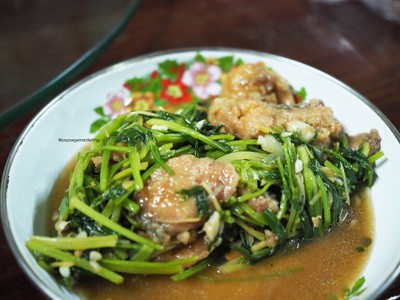 ปลาทอดผัดคึ่นช่าย