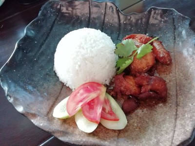 ข้าวไก่ทอดน้ำผึ้ง