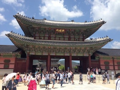 พระราชวังคย็องบก 