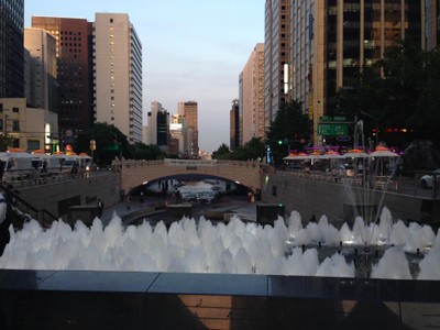 คลองชองเกชอน ยามเย็น