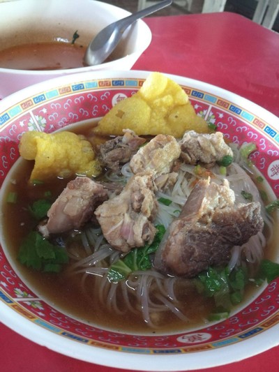 ก๋วยเตี๋ยวซี่โครง