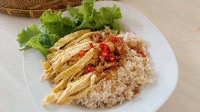 ข้าวคลุกน้ำพริกกะปิ ข้าวคลุกน้ำพริกกะปิ