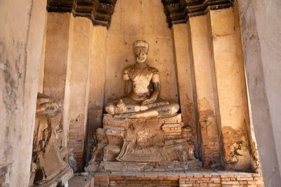 ลมโชยโฮมสเตย์บ้านพักริมแม่น้ำเจ้าพระยาสไตล์​ล๊อ​ฟ​