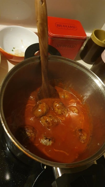 วิธีทำ Polpette(Meatballs in tomato sauce) มีทบอลในซอสมะเขือเทศแบบอิตาเลี่ยน