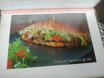 อาหาร หรือ เครื่องดื่ม