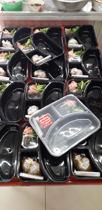 ข้าวหน้าเป็ดย่าง ข้าวกระเพราเป็ดย่าง บะหมี่เป็ดย่าง ฯลฯ