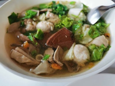 เมนูของร้าน รวมมิตร ก๋วยเตี๋ยว @ กันทรารมย์