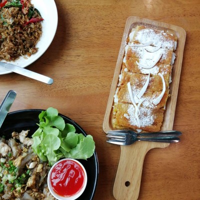 อาหาร หรือ เครื่องดื่ม