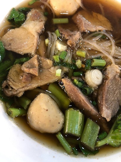 ก๋วยเตี๊ยวหมูตุ๊น