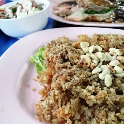 อาหาร หรือ เครื่องดื่ม