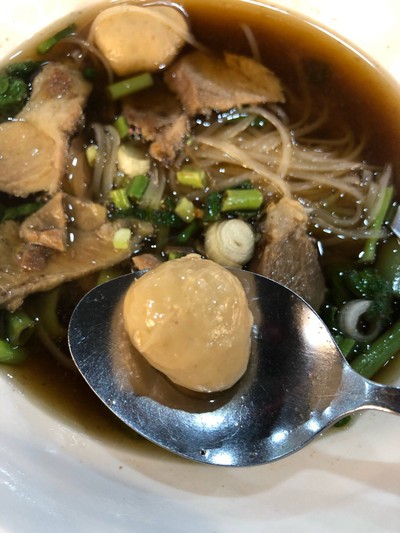 ก๋วยเตี๊ยวหมูตุ๊น