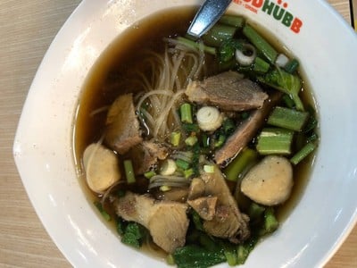 ก๋วยเตี๊ยวหมูตุ๊น