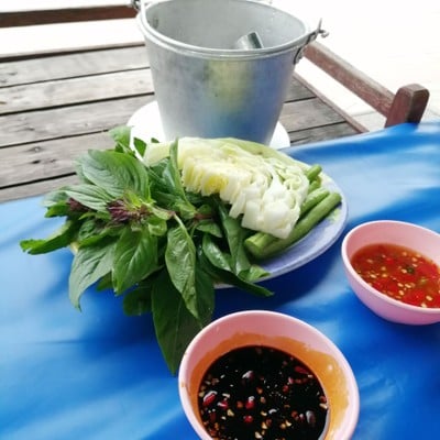 อาหาร หรือ เครื่องดื่ม