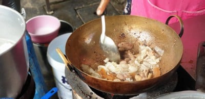 ก๋วยเตี๋ยวคั่วไก่ป้าเพียร