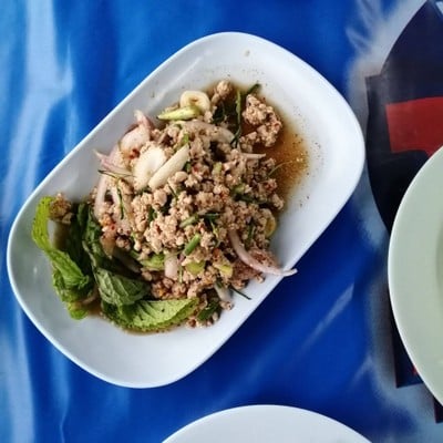 อาหาร หรือ เครื่องดื่ม