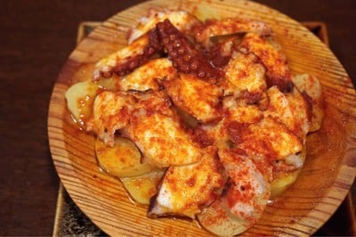 El Tapeo - Spanish Eatery and Wine Bar ทองหล่อ