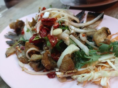 ยำปลาสลิด