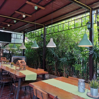 บรรยากาศ Little Hideout Patisserie ราชพฤกษ์