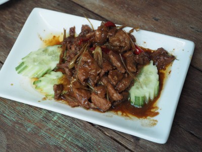 หมูผัดกะปิ