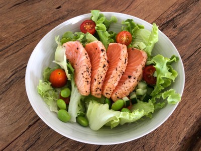 SALMON SALAD