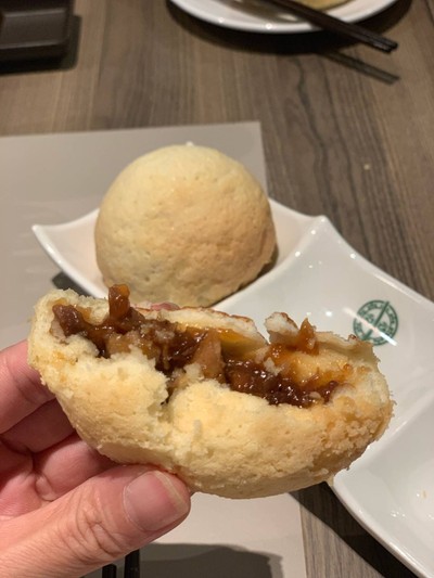 ซาลาเปาอบหมูแดง