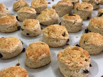 วิธีทำ สโคนลูกเกด (Raisin Scone)