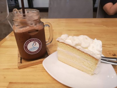 โกโก้เย็น เค้กมะพร้าวอ่อน
