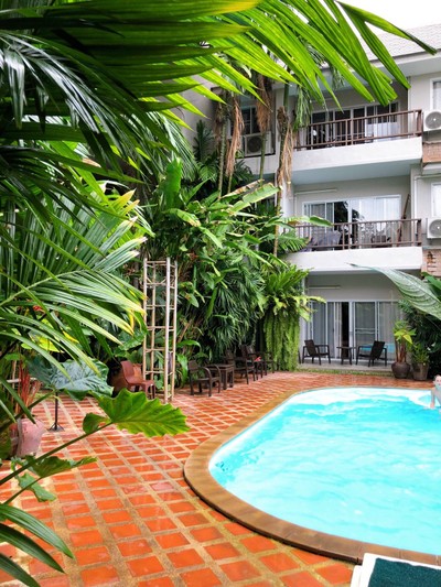 สระว่ายน้ำ/ชายหาด