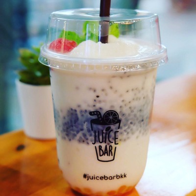 น้ำมะพร้าวนมสดปั่น