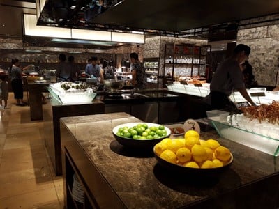 อาหาร หรือ เครื่องดื่ม