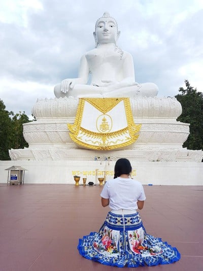 บรรยากาศ วัดพระธาตุแม่เย็น