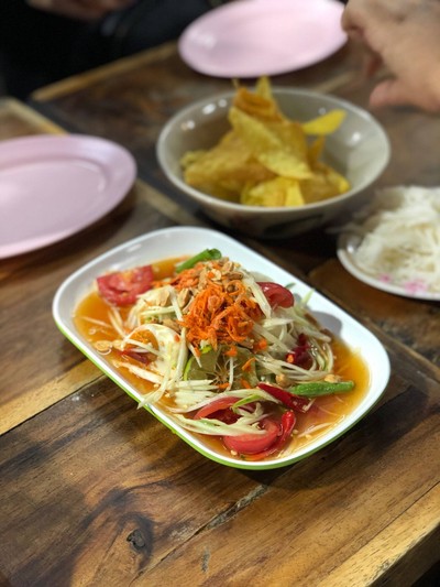 ส้มตำไทยไข่เค็ม