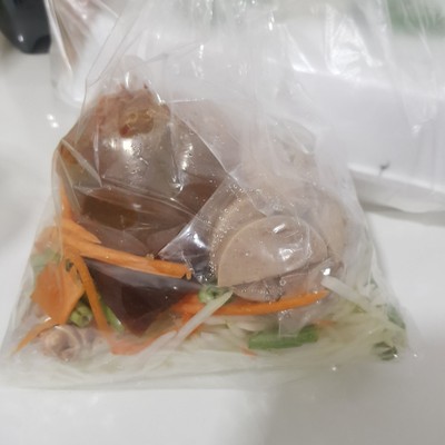 อาหาร หรือ เครื่องดื่ม