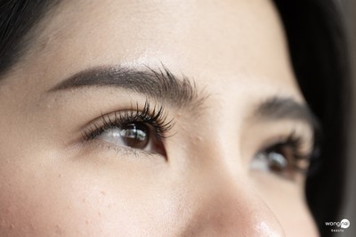 แพ็คเกจต่อขนตา Glossy สำหรับ 1 ท่าน จาก 3,000 บาท เหลือ 900 บาท