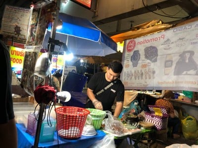 บรรยากาศ ยำขนมจีนกำนันแชร์ บางรัก