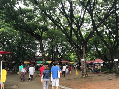 ตลาดจริงใจ (Jingjai market)