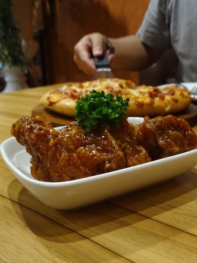 ไก่กรอบซอสเกาหลี
