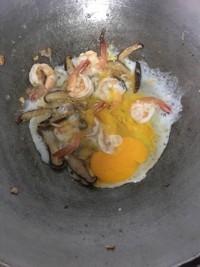 วิธีทำ “กระเพราะปลาผัดแห้ง”