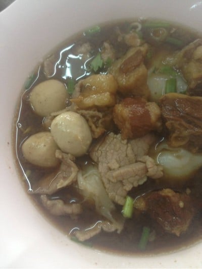 เส้นใหญ่เนื้อรวม