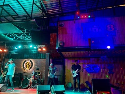 โกดัง8บาร์